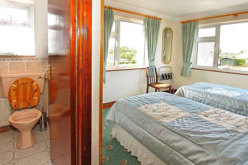 Suncrest Hotel Уотърфорд Екстериор снимка