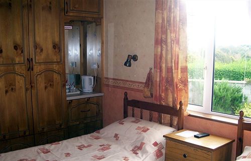 Suncrest Hotel Уотърфорд Екстериор снимка